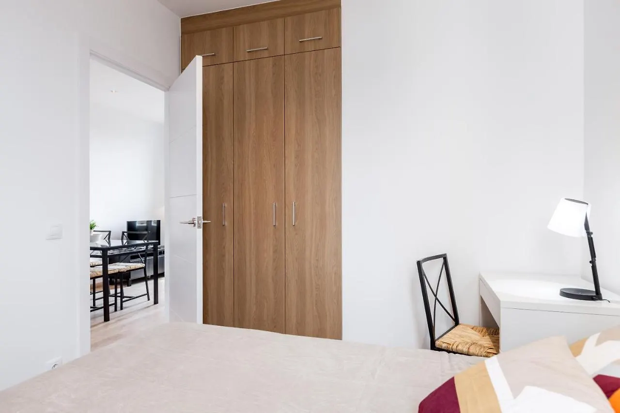 Bright Apartment With Balconies 34 Barcelona Spain