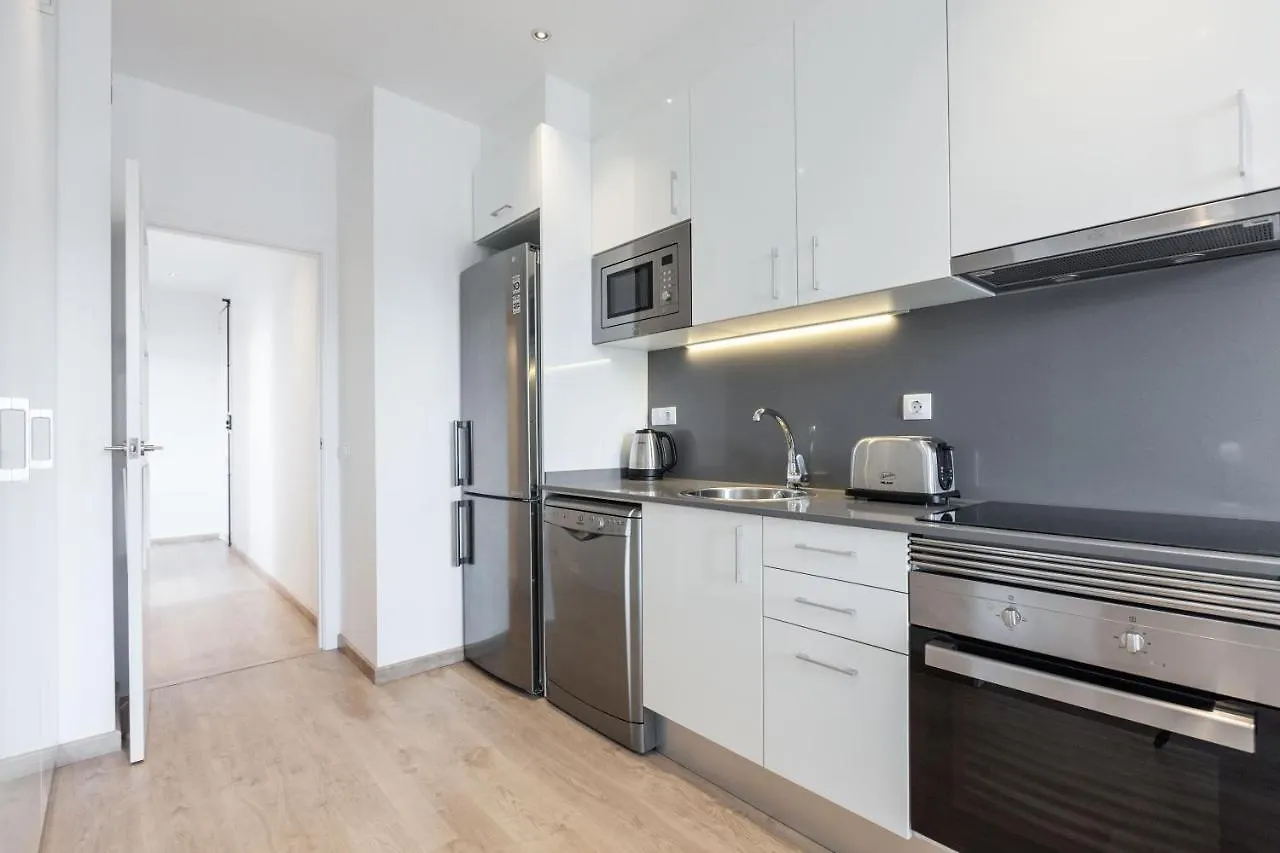 Bright Apartment With Balconies 34 Barcellona 0*,  Spagna
