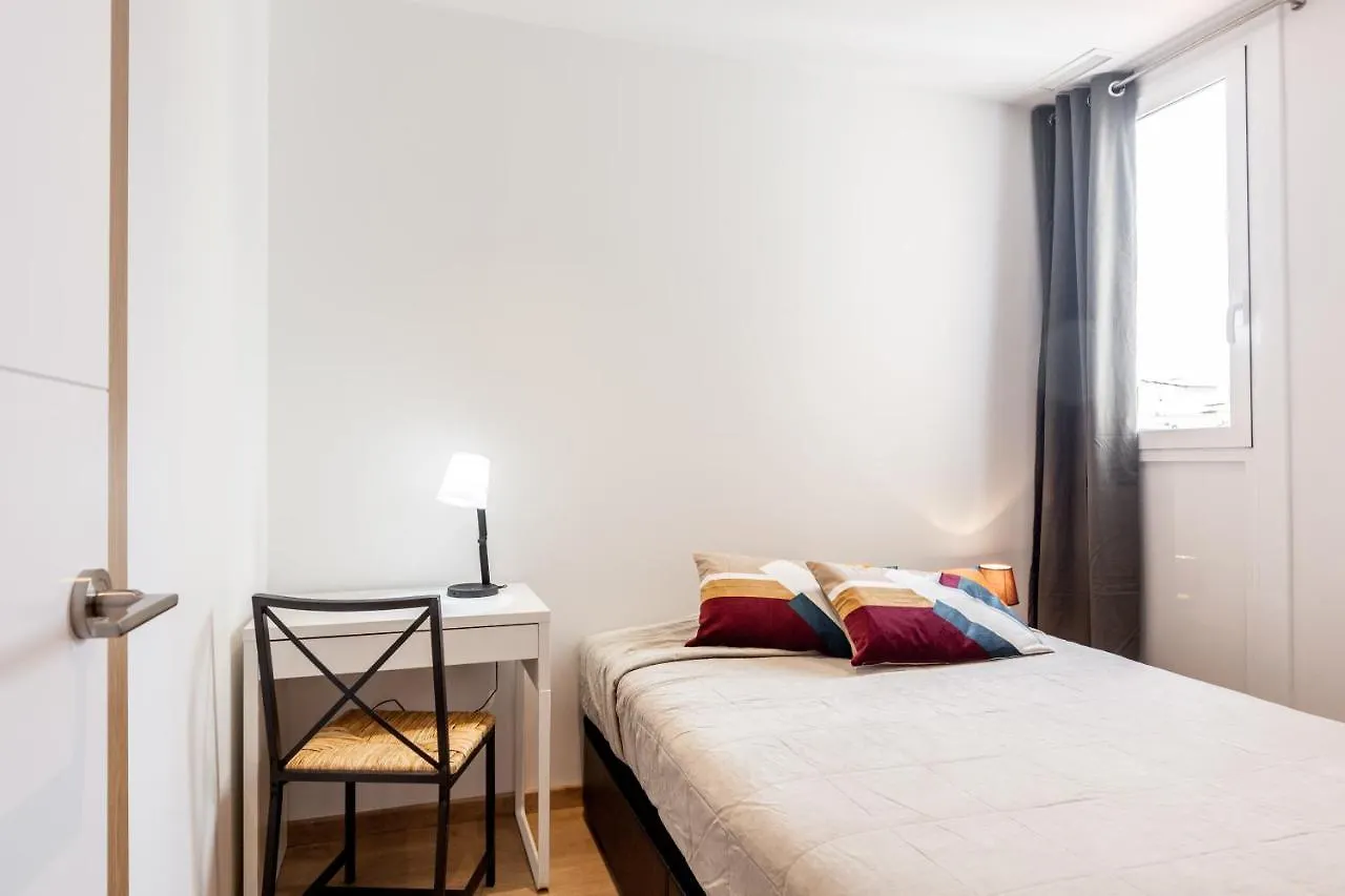 Bright Apartment With Balconies 34 Barcellona