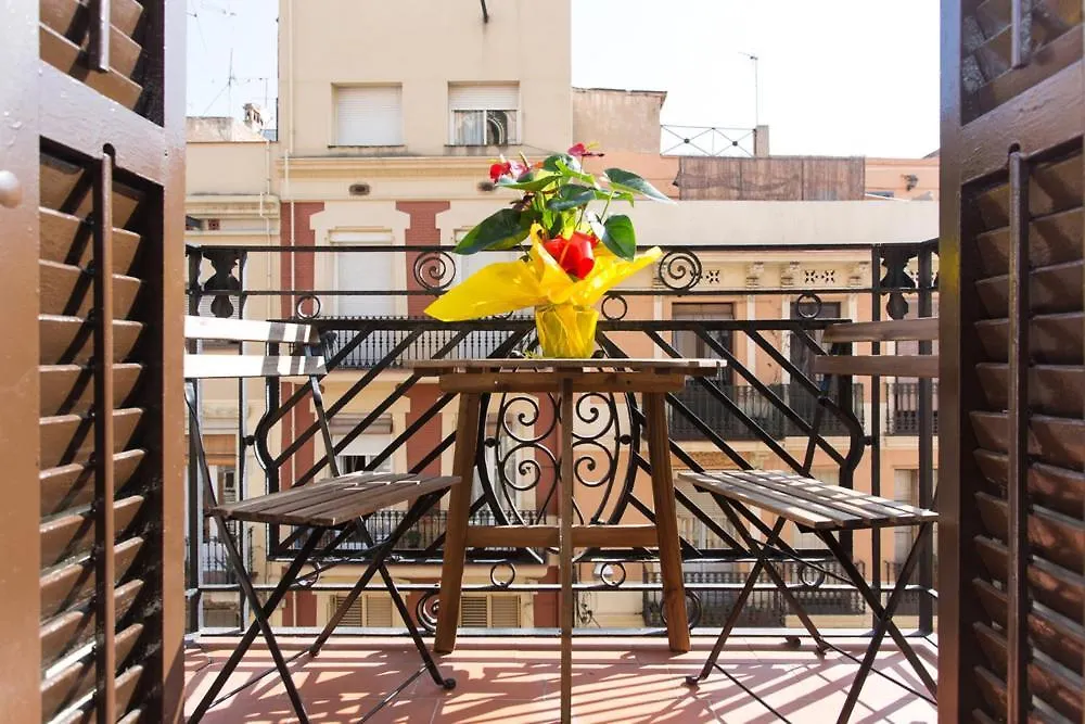 Bright Apartment With Balconies 34 Barcellona